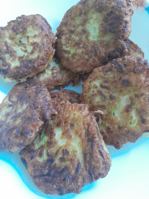 Кабачковые оладьи: легкий и вкусный завтрак по бабушкиному рецепту