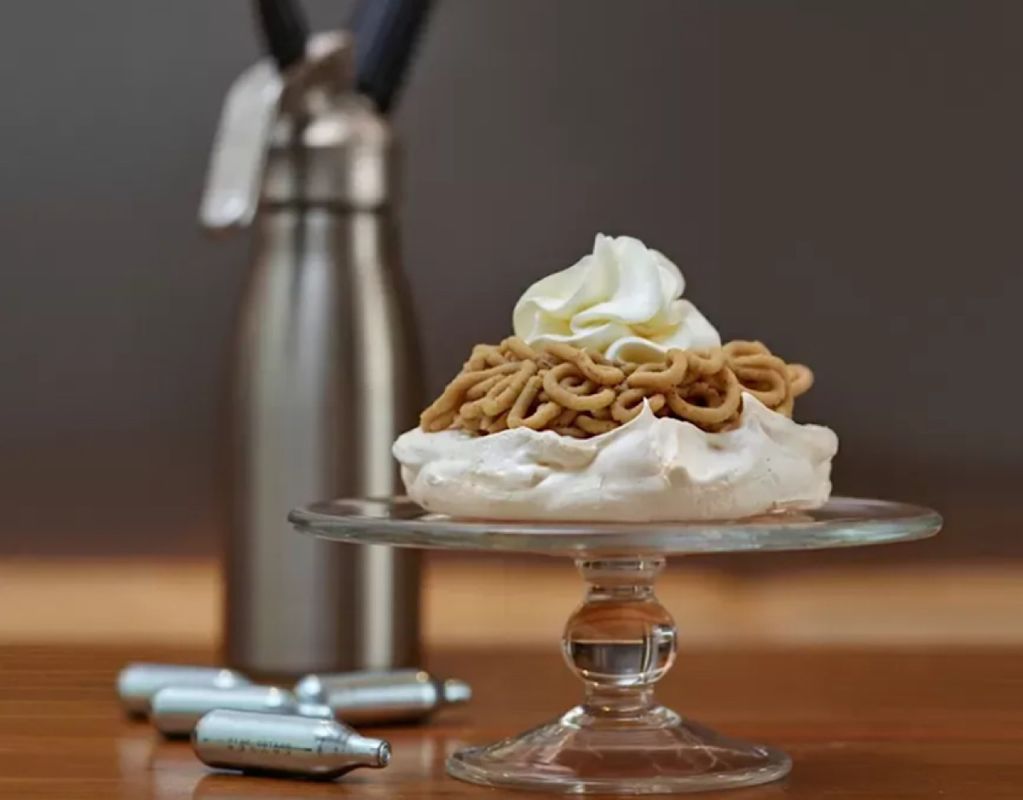 Как приготовить взбитые сливки в сифоне