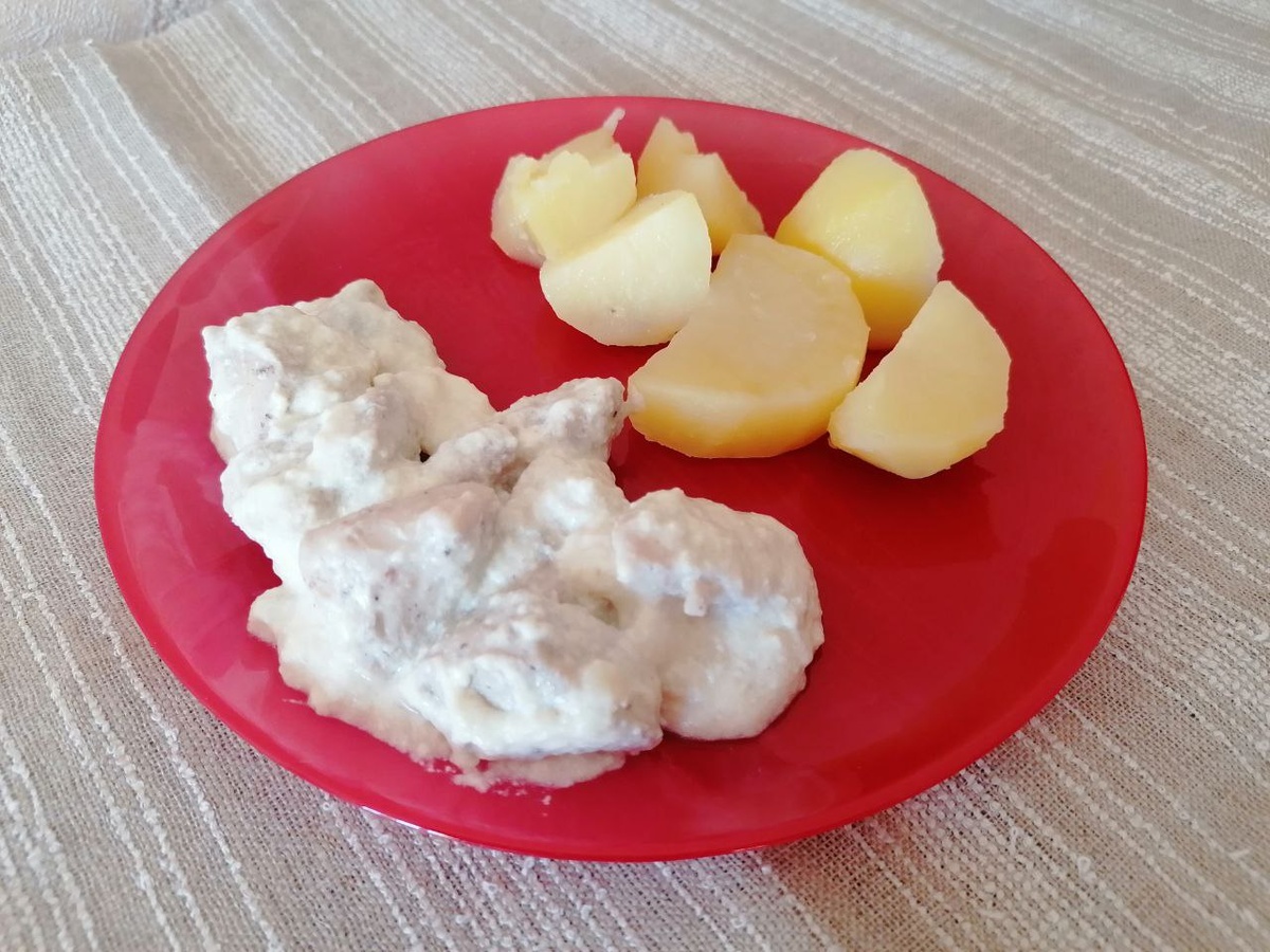 Куриная грудка в сливочном соусе: быстро и восхитительно