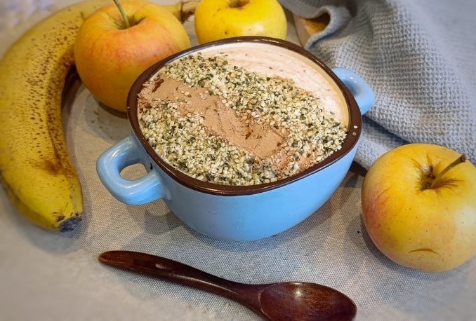 Вдохновляющая живая каша с ревнем