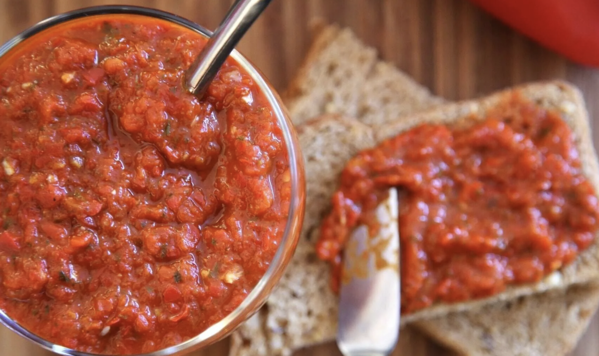 Как приготовить разнообразную аджику на любой вкус дома