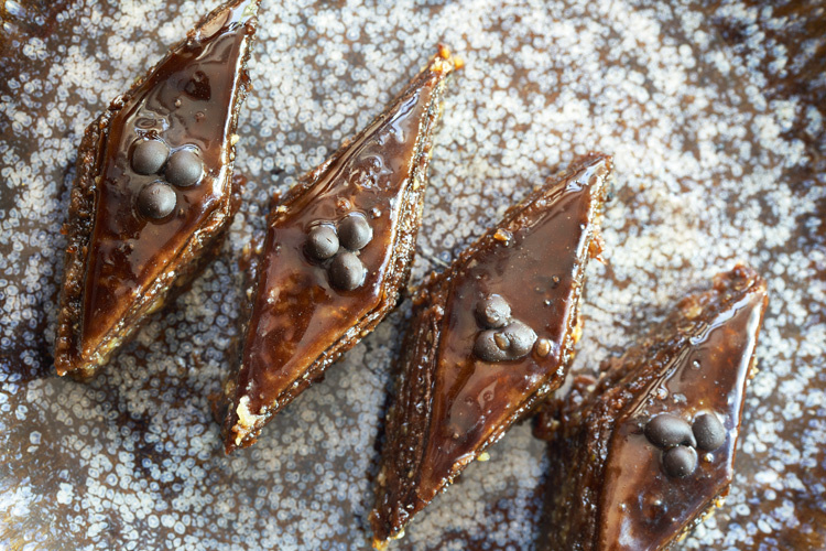 Сладости вместо фейерверков: азербайджанский сладкий стол на праздники