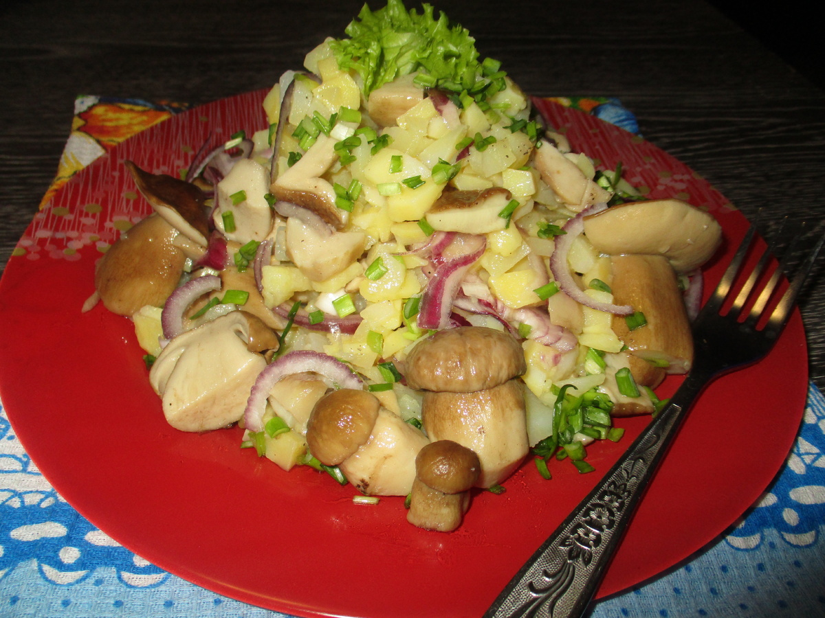 Непревзойденный картофельный салат с маринованными грибами