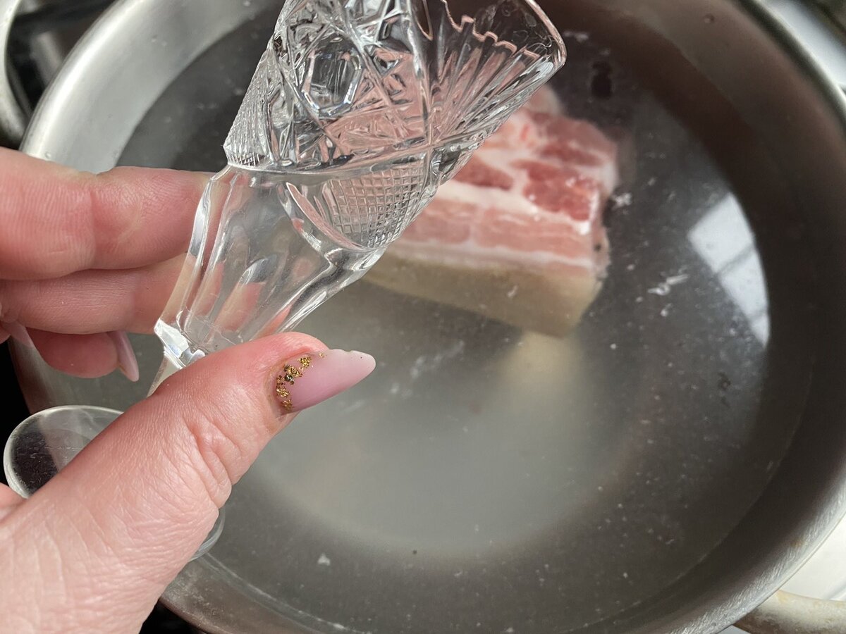 Как хрустальная рюмка сделает ваше мясо нежнее?