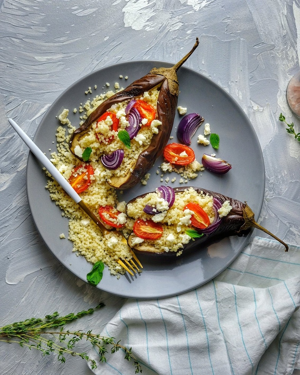 Вкусные баклажаны с кускусом и свежими овощами