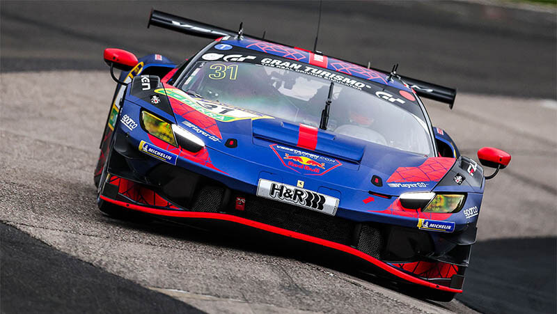 Ферстаппен блеснул в дебютной гонке GT3 на Нюрбургринге