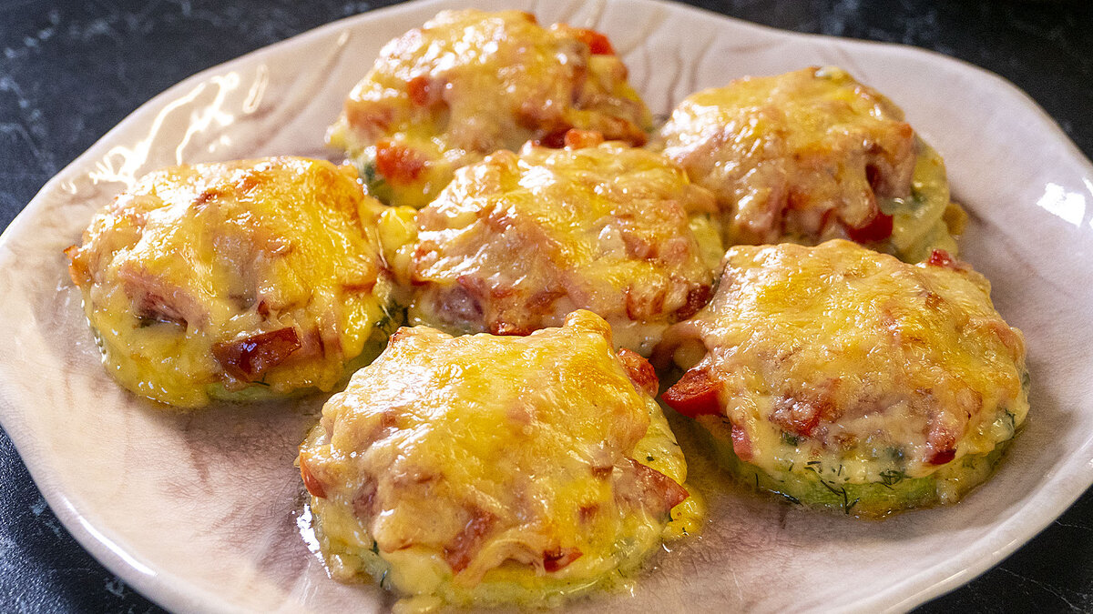 Совершенство на вашей кухне: кабачки с ветчиной и сыром