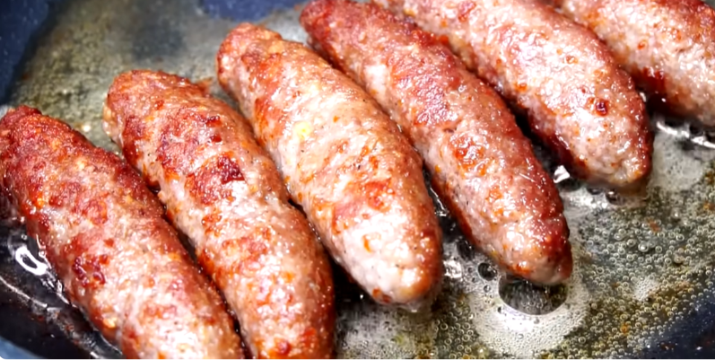 Мититеи: нежные колбаски, которые изменят ваше представление о мясных деликатесах