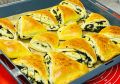 Легкая и вкусная слоеная выпечка со шпинатом: идеальный рецепт для любого повода