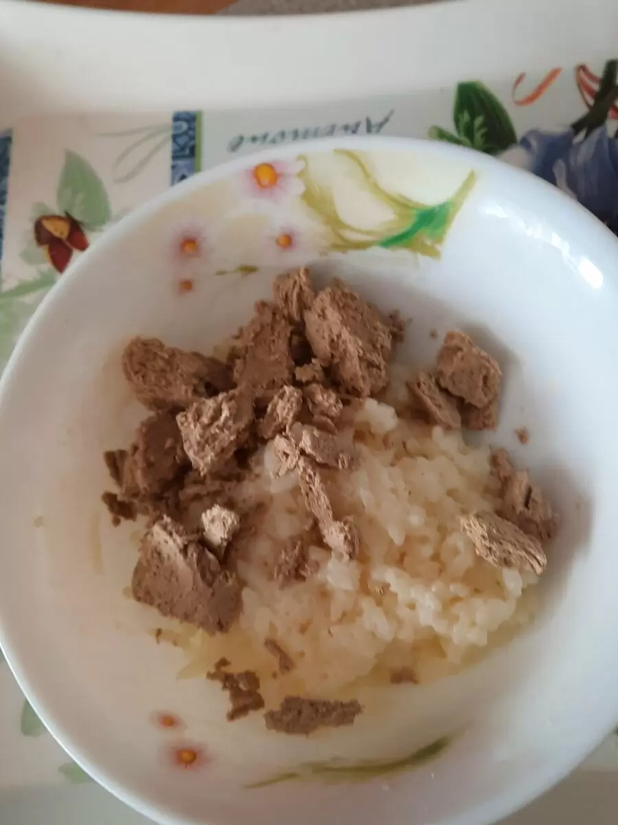 Кулинарные эксперименты: рисовая каша с халвой