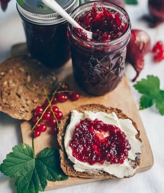 Ароматное чатни из смородины с имбирем: новинка для вашего стола