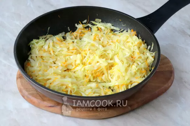 Пирожки из капусты: классические рецепты с новым подходом