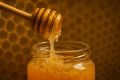 Кристаллизация меда: что говорит о качестве и можно ли его употреблять?