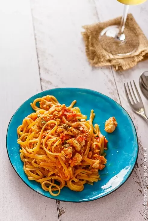 Паста с рыбой в томатном соусе: от итальянских традиций до вашего стола