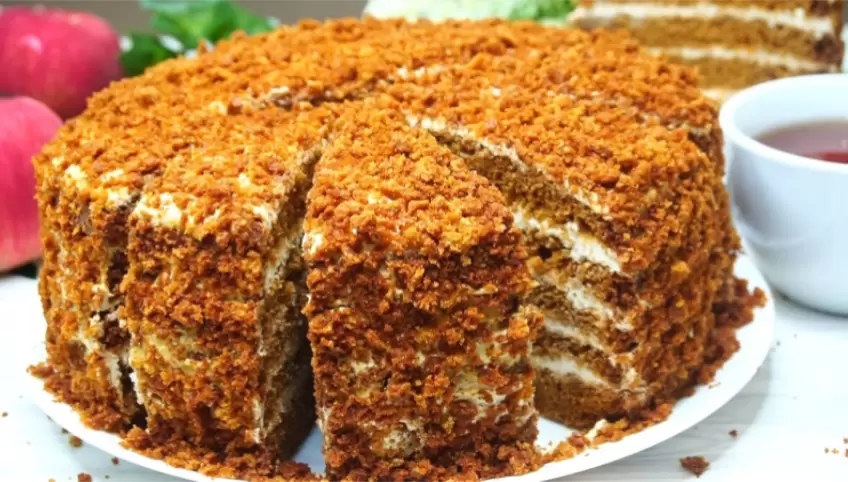 Лучший ленивый медовик: просто, быстро и вкусно