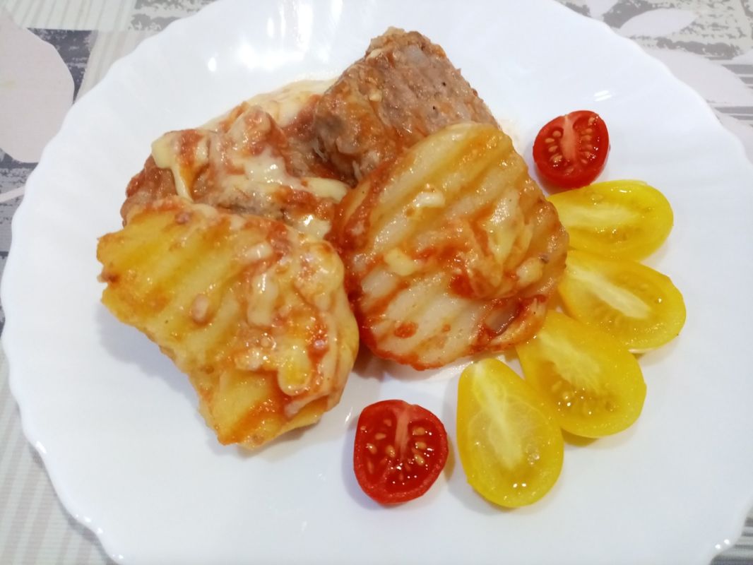 Запеканка "Гармошка": классика на новый лад с фаршем и картофелем