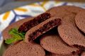Шоколадно-кофейное безе с фундуком: хрустящее лакомство без муки