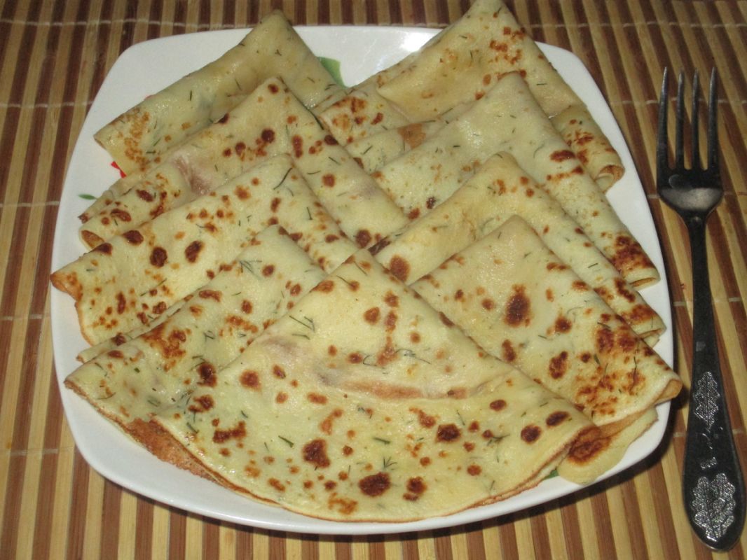 Летнее вдохновение на кухне: блинчики с кабачком и укропом