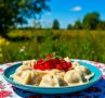 Летние вареники с ягодами: вкусная идиллия с дачного огорода